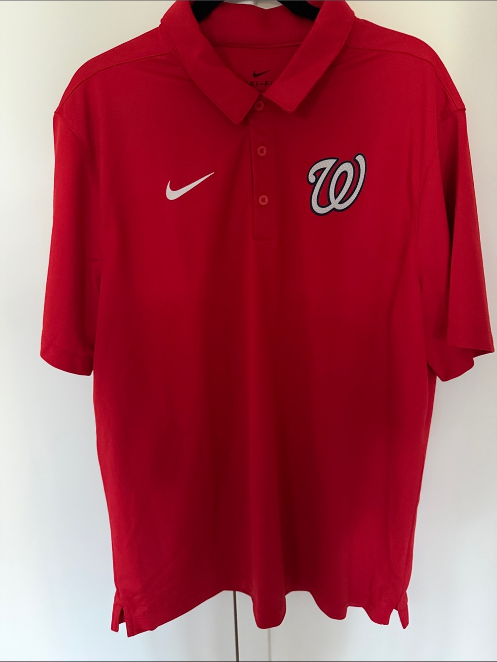 NWOT Nike Dri Fit Washington Nationals Baseball short Sleeve Polo Shirt. …